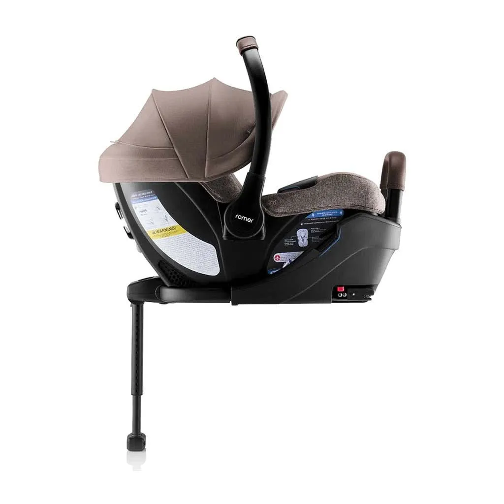 Romer Juni Infant Car Seat with Versa Base